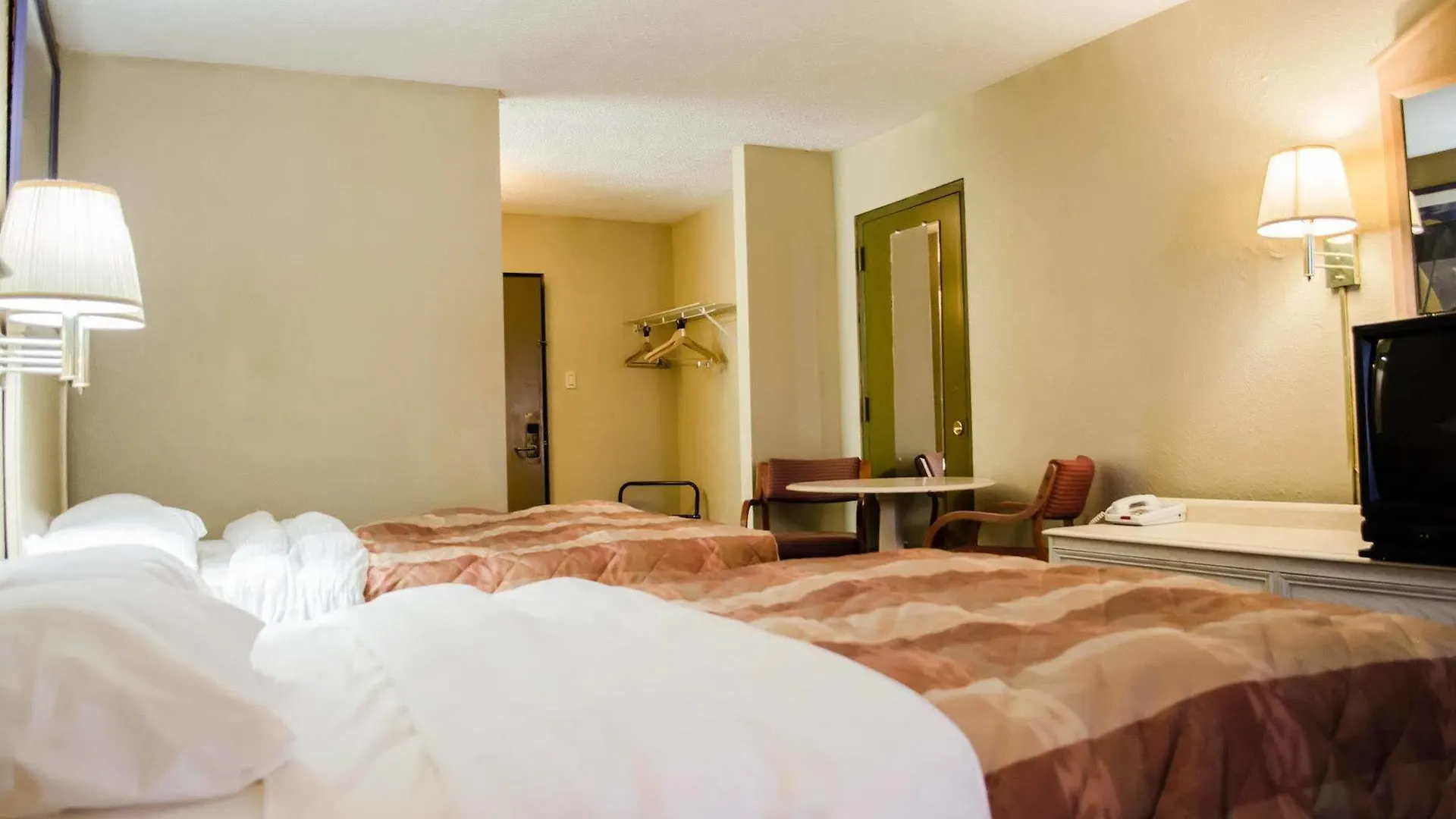 Valuelodge Busch Gardens - Tampa Motel